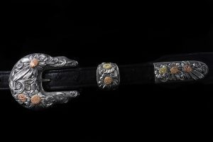 Overlaid Three-Piece Buckle Set